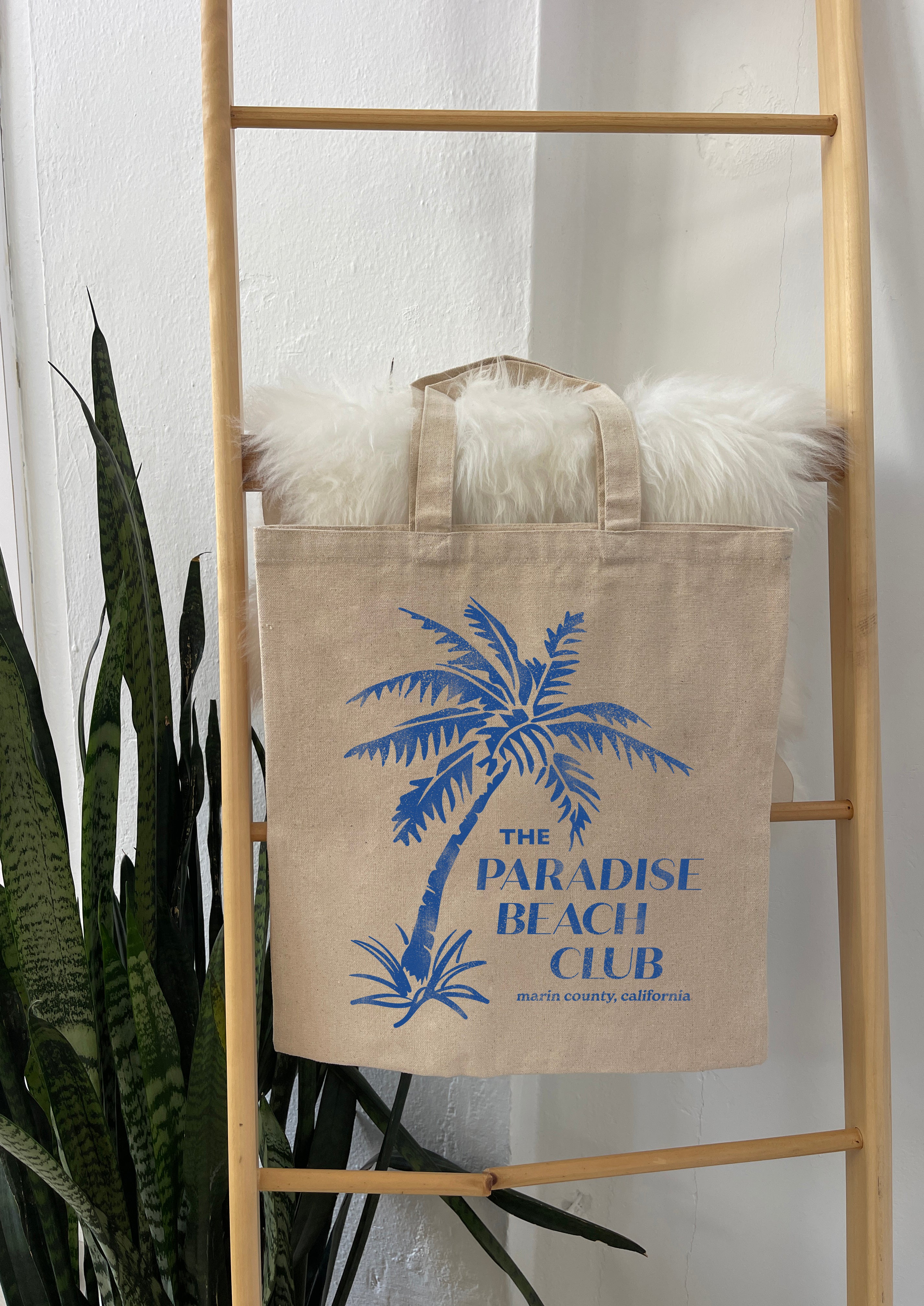 Paradise Beach Club Tote Bag